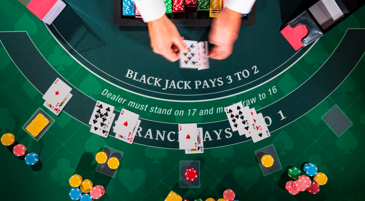 Blackjack là game bài cần phải vận dụng chiến thuật để chiến thắng